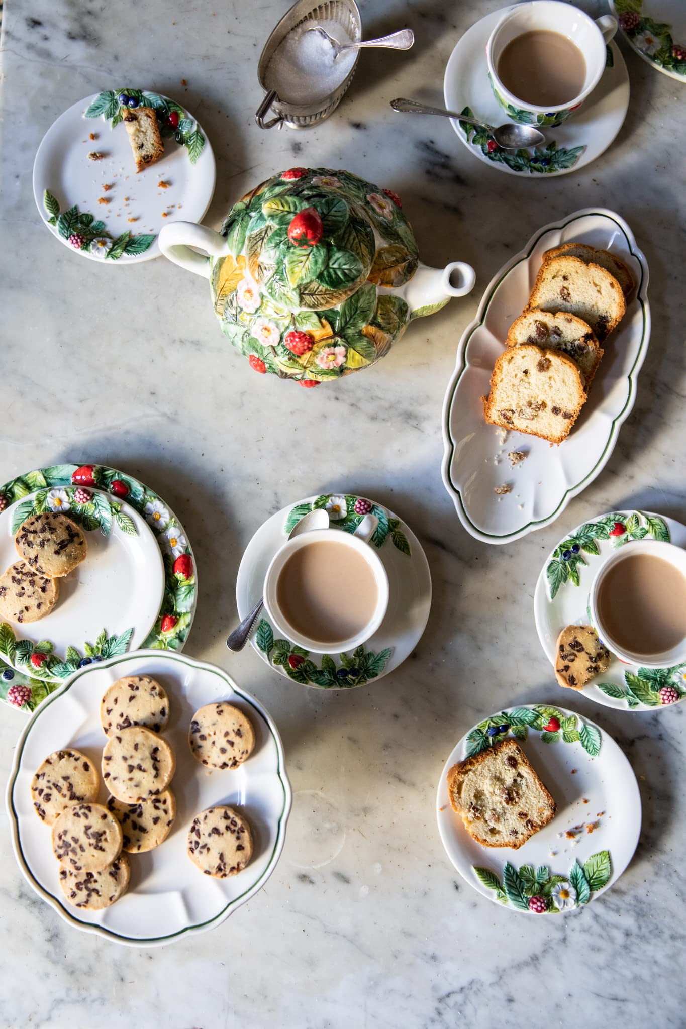 A Table Full of Love: Recipes to Comfort, Seduce, Celebrate & Everything Else...